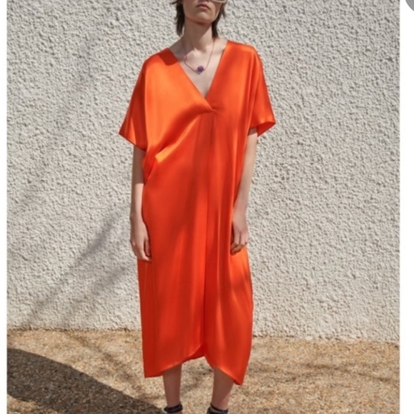Zara Dresses & Skirts - 142 NWT ZARA OrangeOversized Satin Effect V-Neck Tunic Kaftan Dress small